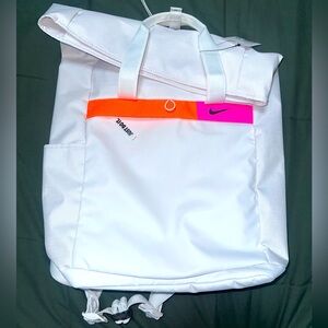 White nike laptop backpack